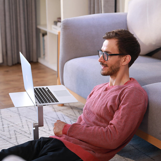 Maxtand lapop floor stand.jpg__PID:6ae0436f-7636-4e79-a868-8474afbc675b